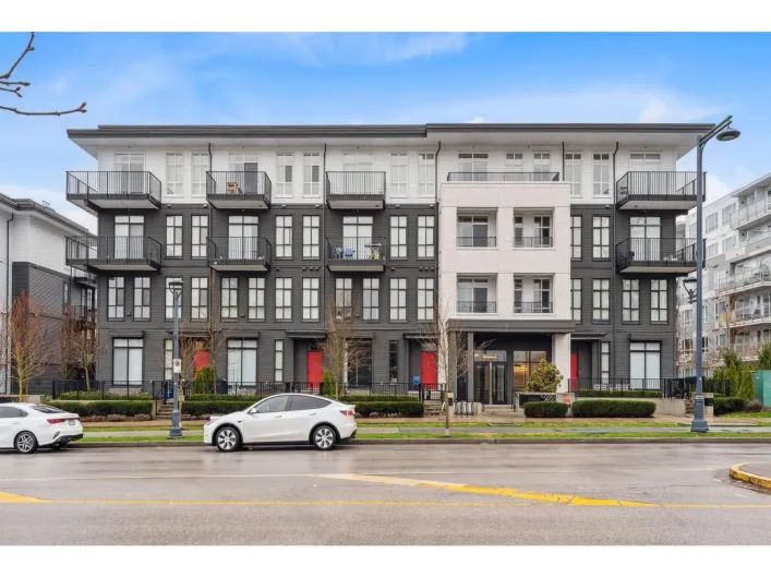 210 13933 105 BOULEVARD, Surrey