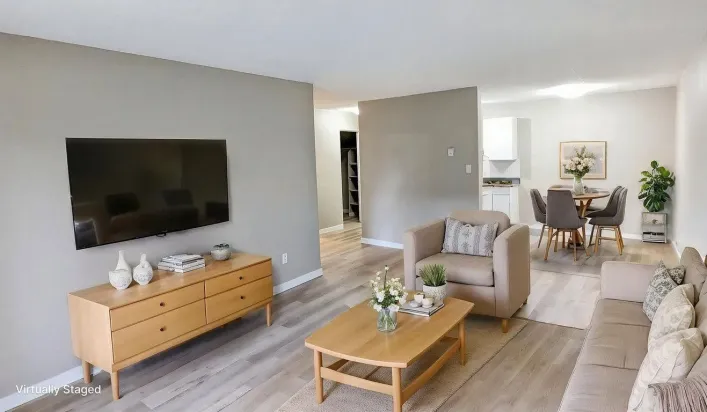 210 14831 104 AVENUE, Surrey
