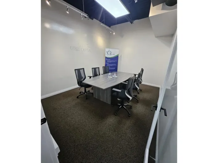 210 15272 CROYDON DRIVE, Surrey