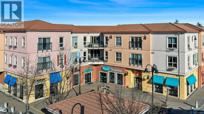 210 1642 McKenzie Ave, Saanich