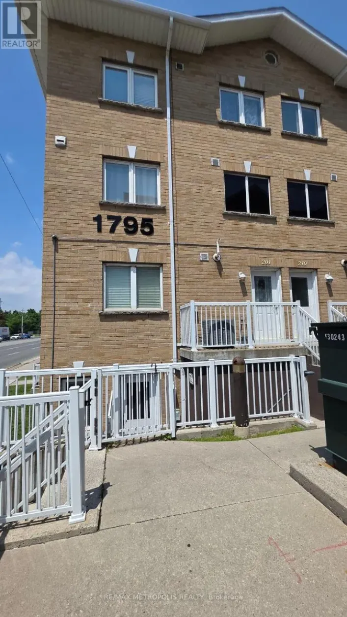 210 - 1795 MARKHAM ROAD E, Toronto