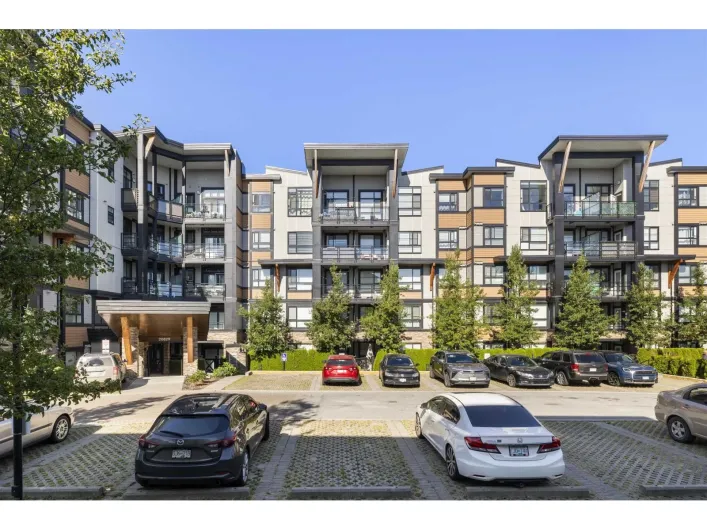 210 20829 77A AVENUE, Langley