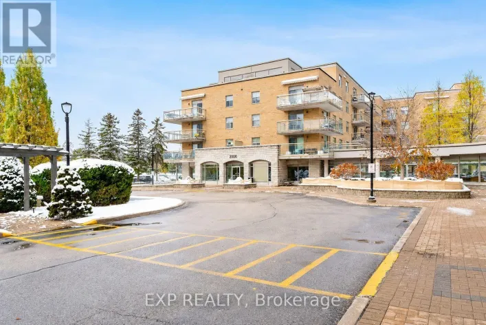 210 - 2506 RUTHERFORD ROAD, Vaughan