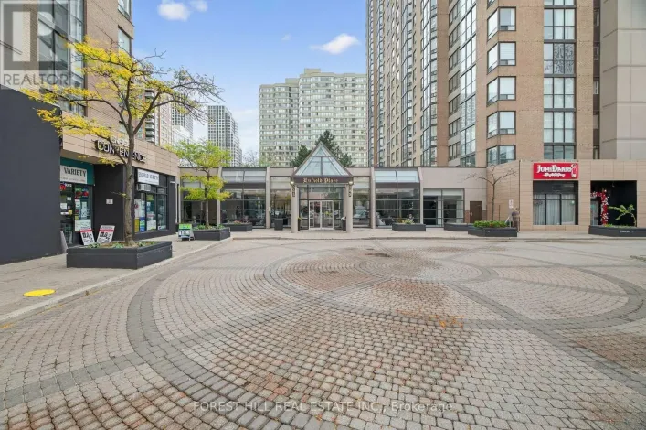 210 - 285 ENFIELD PLACE, Mississauga