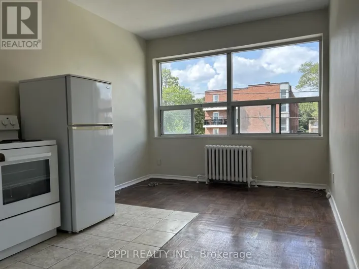 210 - 3 HILL HEIGHTS ROAD, Toronto