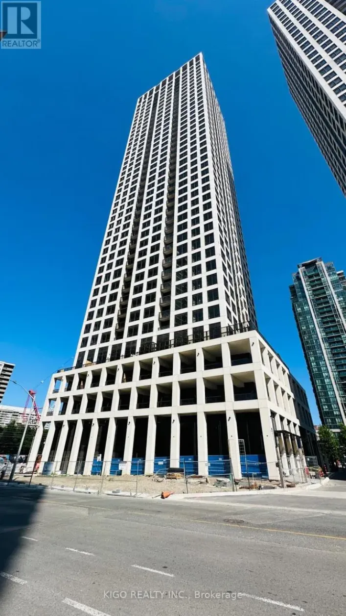 210 - 30 ELM DRIVE W, Mississauga
