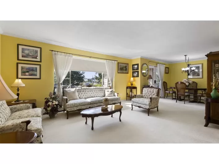 210 32145 OLD YALE ROAD, Abbotsford