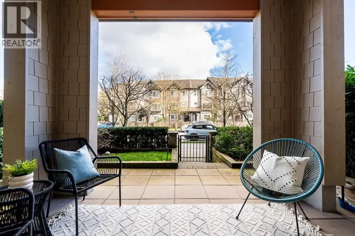 210 3399 NOEL DRIVE, Burnaby