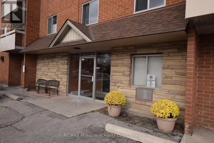 210 - 36 FREEBORN AVENUE, Brantford