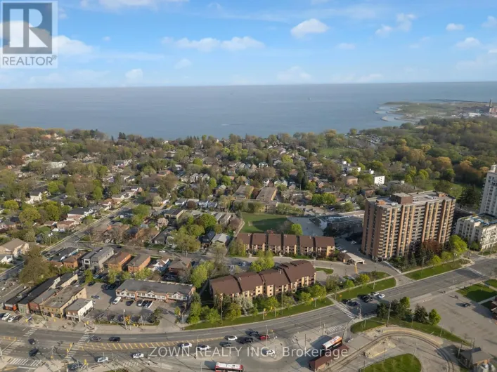 210 - 3835 LAKE SHORE BOULEVARD W, Toronto