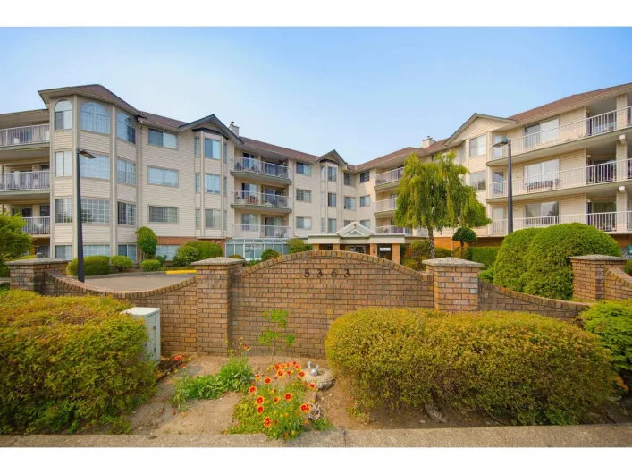 210 5363 206 STREET, Langley
