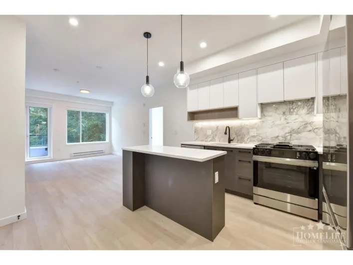210 6220 GOOSEBERRY DRIVE, Surrey