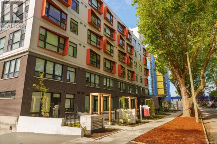 210 629 Speed Ave, Victoria