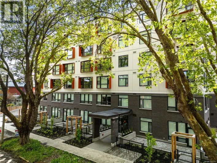 210 629 Speed Ave, Victoria