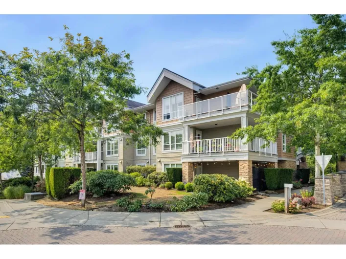 210 6420 194 STREET, Surrey