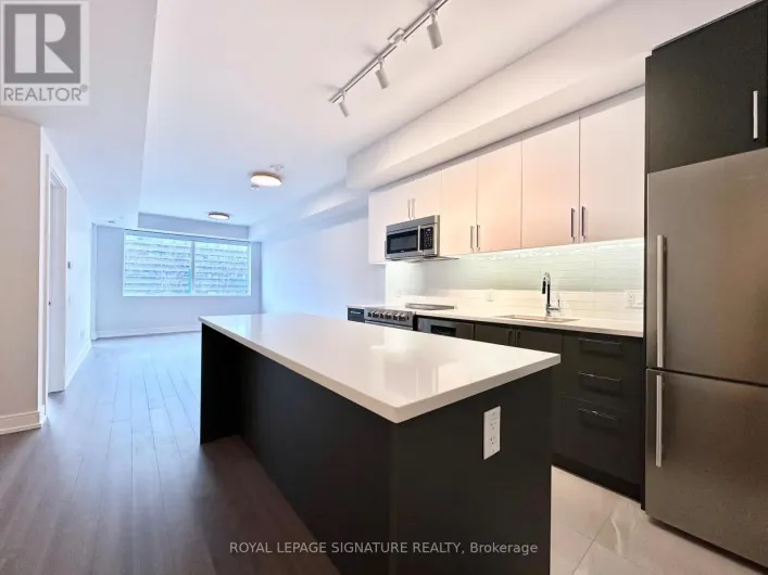 210 - 664 SPADINA AVENUE, Toronto