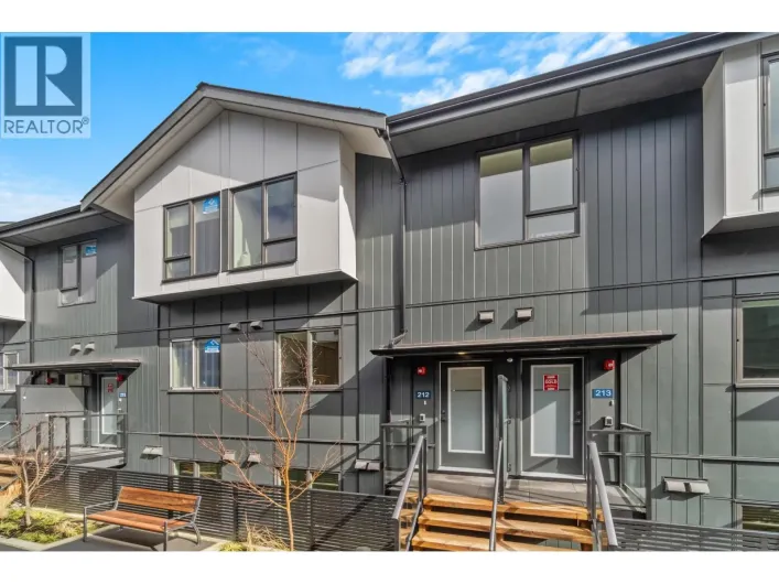 210 7161 17TH AVENUE, Burnaby