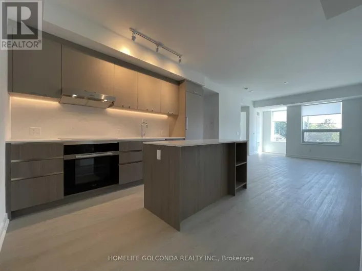 210 - 8188 YONGE STREET, Vaughan