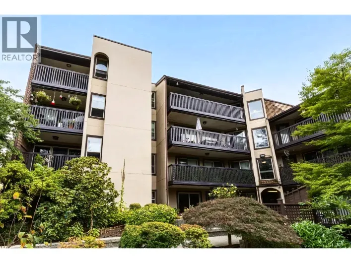 210 9867 MANCHESTER DRIVE, Burnaby