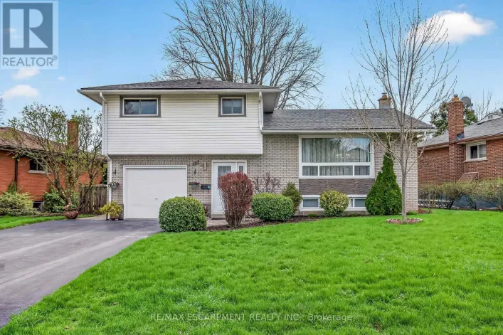 210 COLUMBIA DRIVE, Hamilton