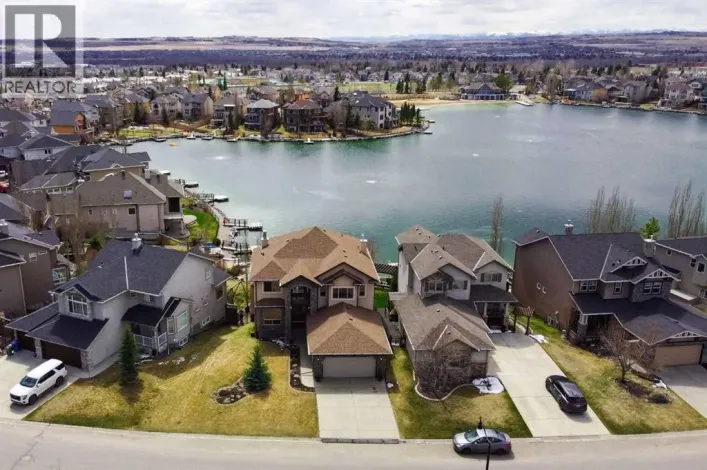 210 Crystal Shores Drive, Okotoks