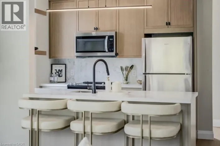 210 HERITAGE Drive Unit# Upper, Kitchener