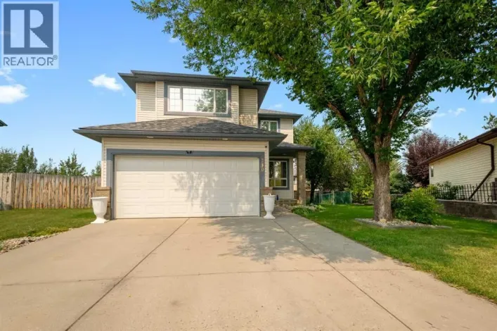 210 Highwood Village Place NW, High River