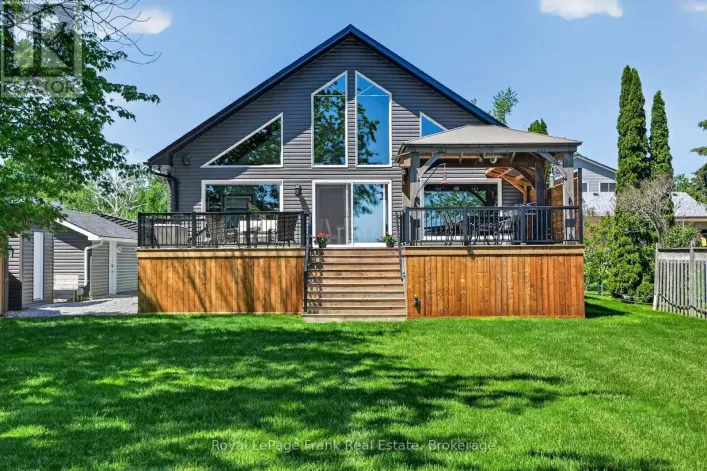 210 LAKESHORE DRIVE, Kawartha Lakes