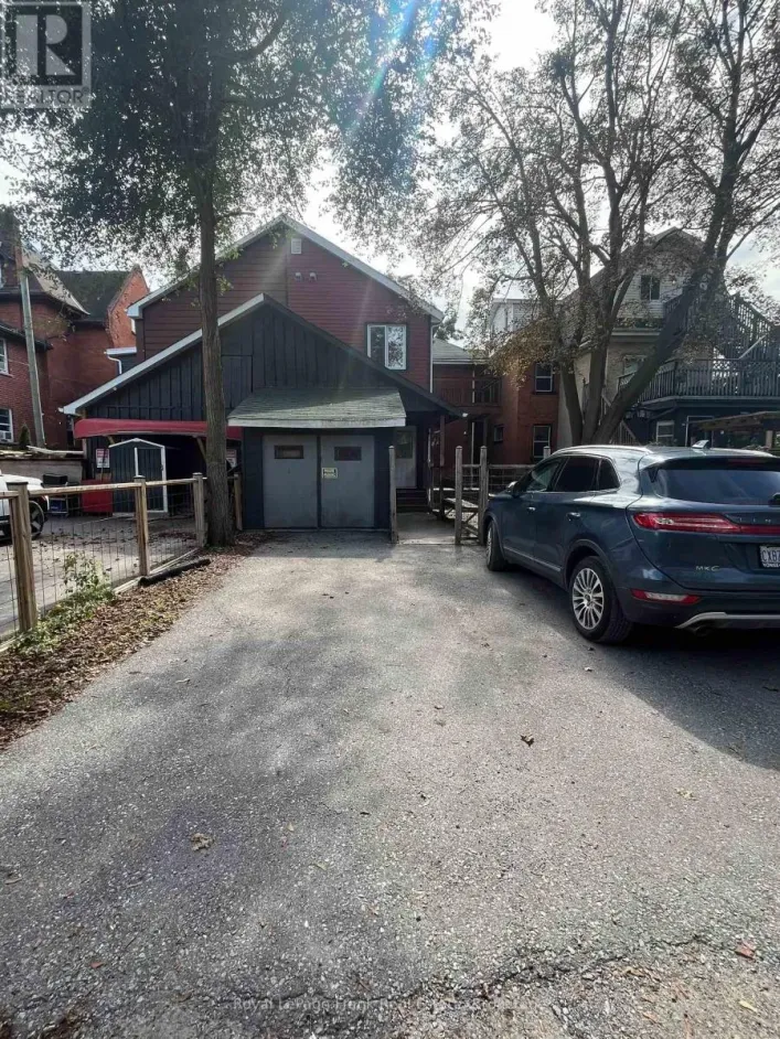 210 MCDONNEL STREET, Peterborough