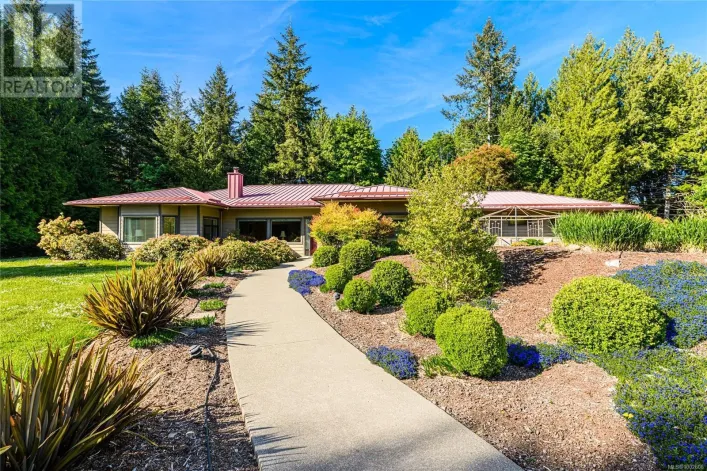 210 Norton Rd, Salt Spring