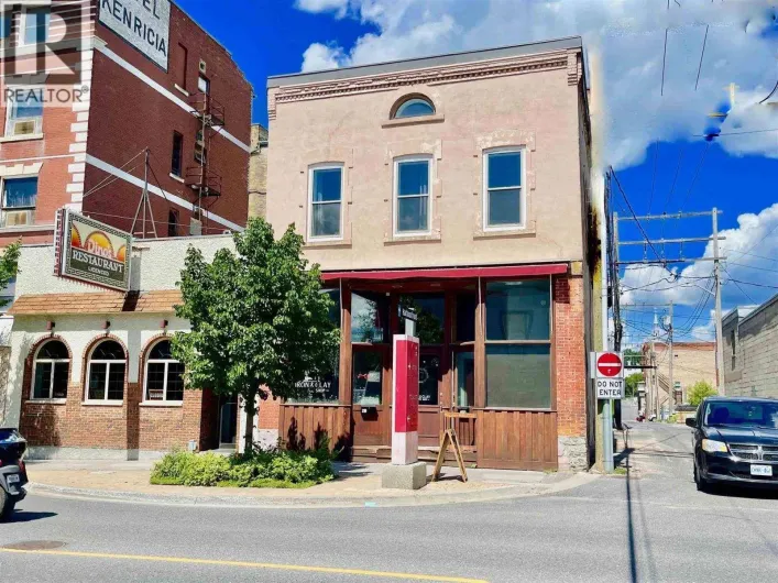 210 SECOND STREET S, Kenora