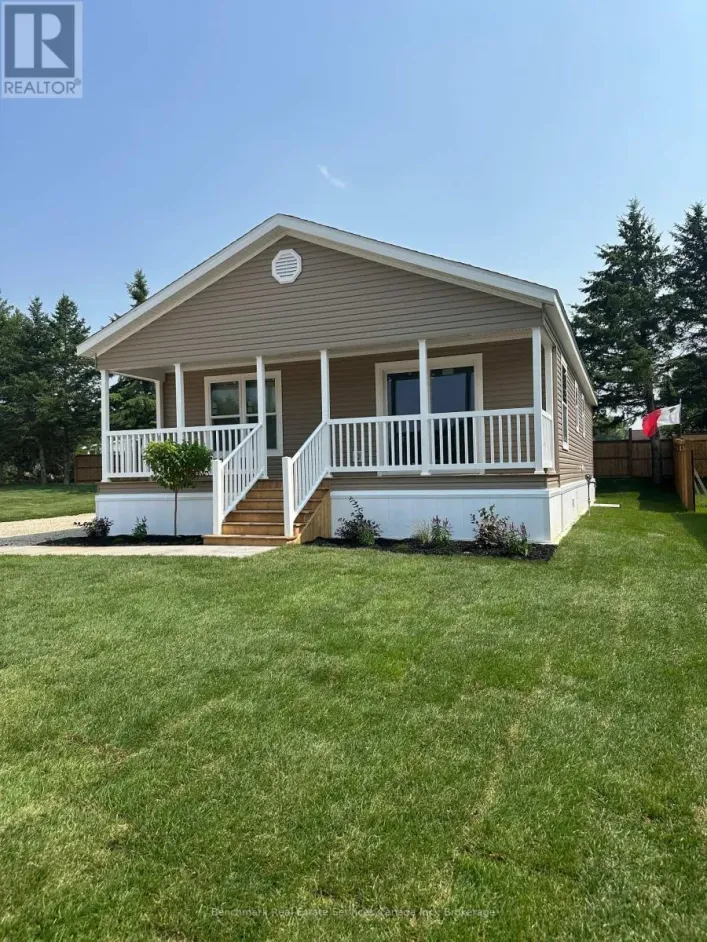 210 SPRUCE DRIVE, West Grey