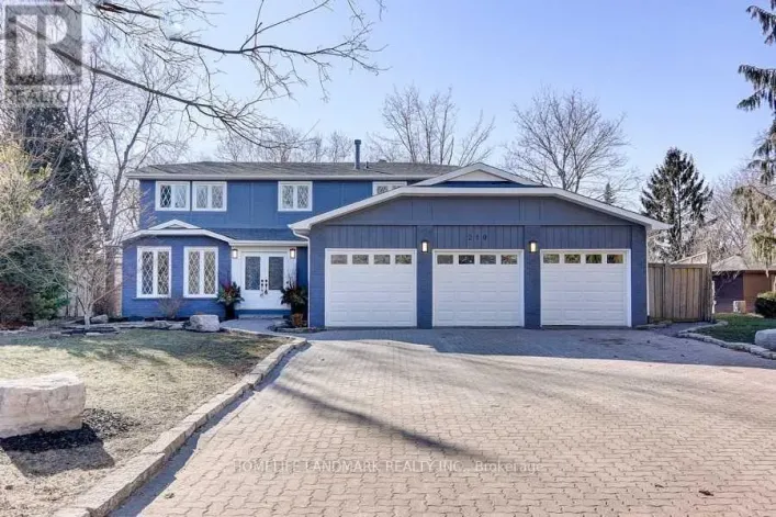 210 VALLEYVIEW COURT, Oakville