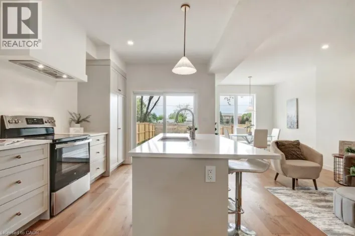 210 WILLIAM Street, Delhi