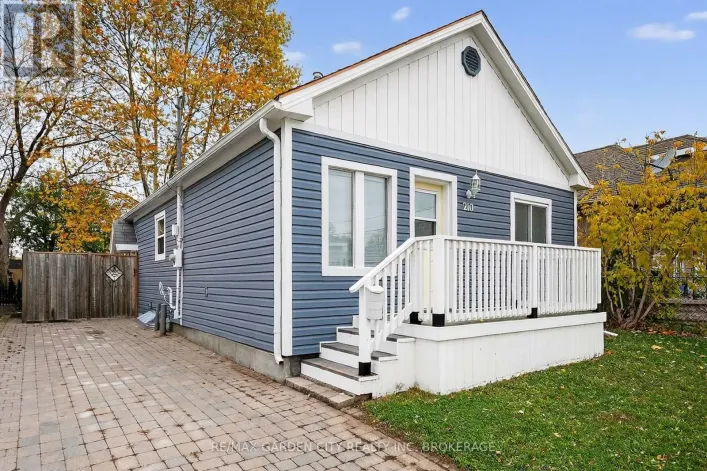 210 WRIGHT STREET, Welland