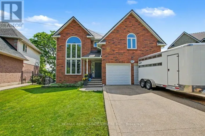 2100 KEVIN CRESCENT, Burlington