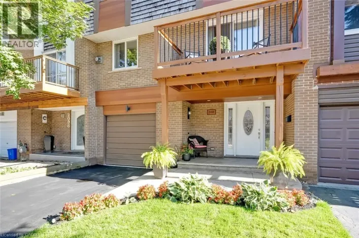 2100 WORTHINGTON Drive, Oakville