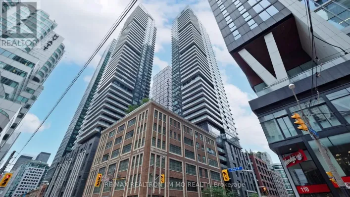 2101 - 125 BLUE JAYS WAY, Toronto