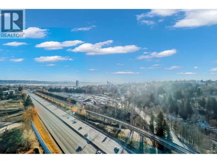 2101 308 ALDERSON AVENUE, Coquitlam