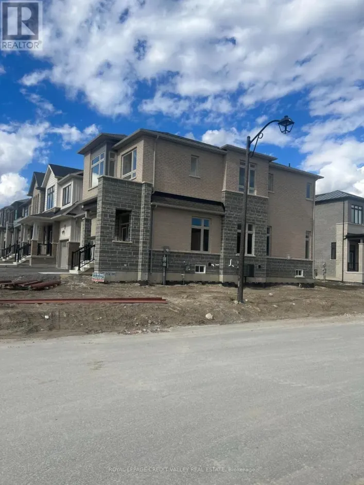 2103 HALLANDALE STREET, Oshawa