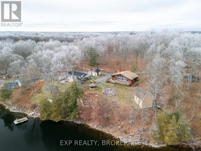 2103 HAMBLY LANE, Frontenac