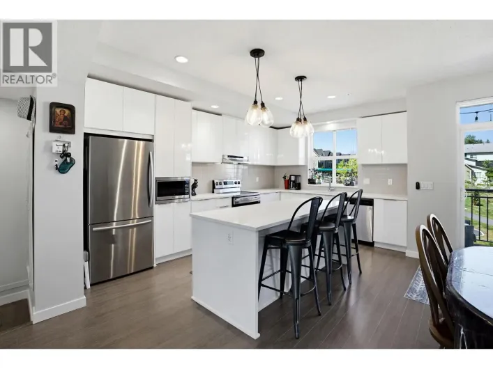 2104 11295 PAZARENA PLACE, Maple Ridge