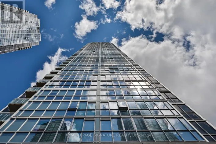 2105 - 2916 HWY 7, Vaughan