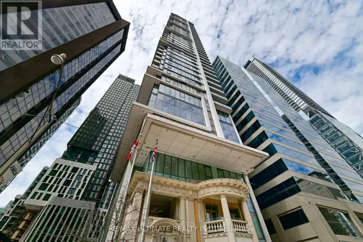 2105 - 426 UNIVERSITY AVENUE, Toronto