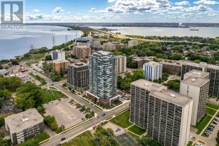 2105 - 500 BROCK AVENUE, Burlington