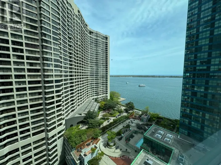 2105 - 77 HARBOUR SQUARE, Toronto
