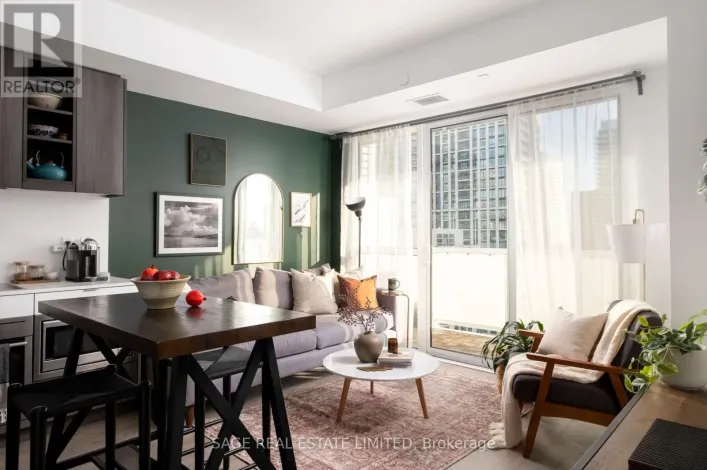 2108 - 101 ERSKINE AVENUE, Toronto