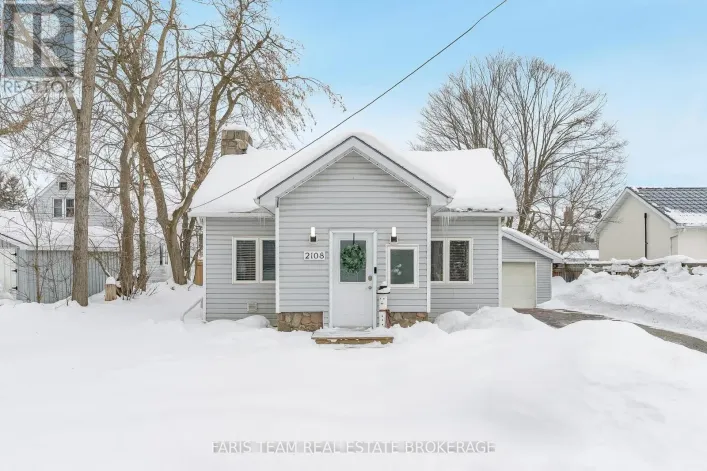 2108 VICTORIA STREET, Innisfil