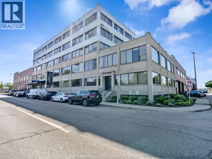 2109 OTTAWA STREET Unit# 402, Windsor