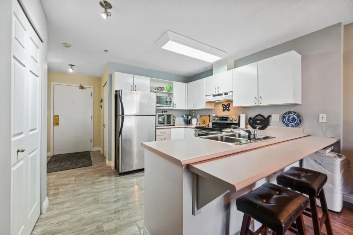 211 12160 80 AVENUE, Surrey